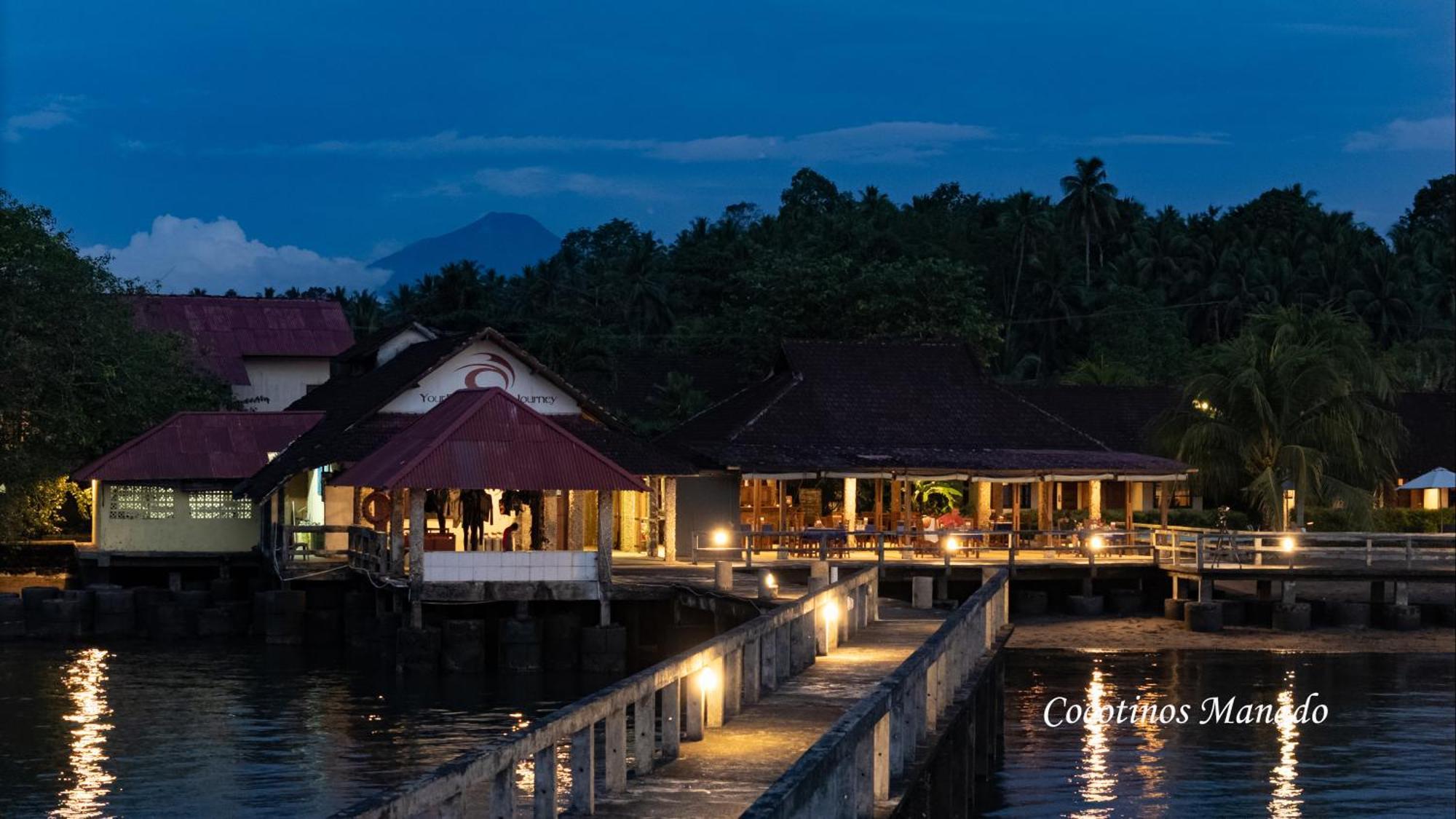Cocotinos Manado Hotell Eksteriør bilde